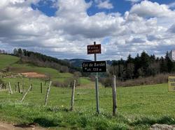  <a style='color: #fff;' href='/uploaded/photo/jeudi-st-jean-la-bussiy-res-6605cd7930cae.jpg'>(Télécharger)</a>